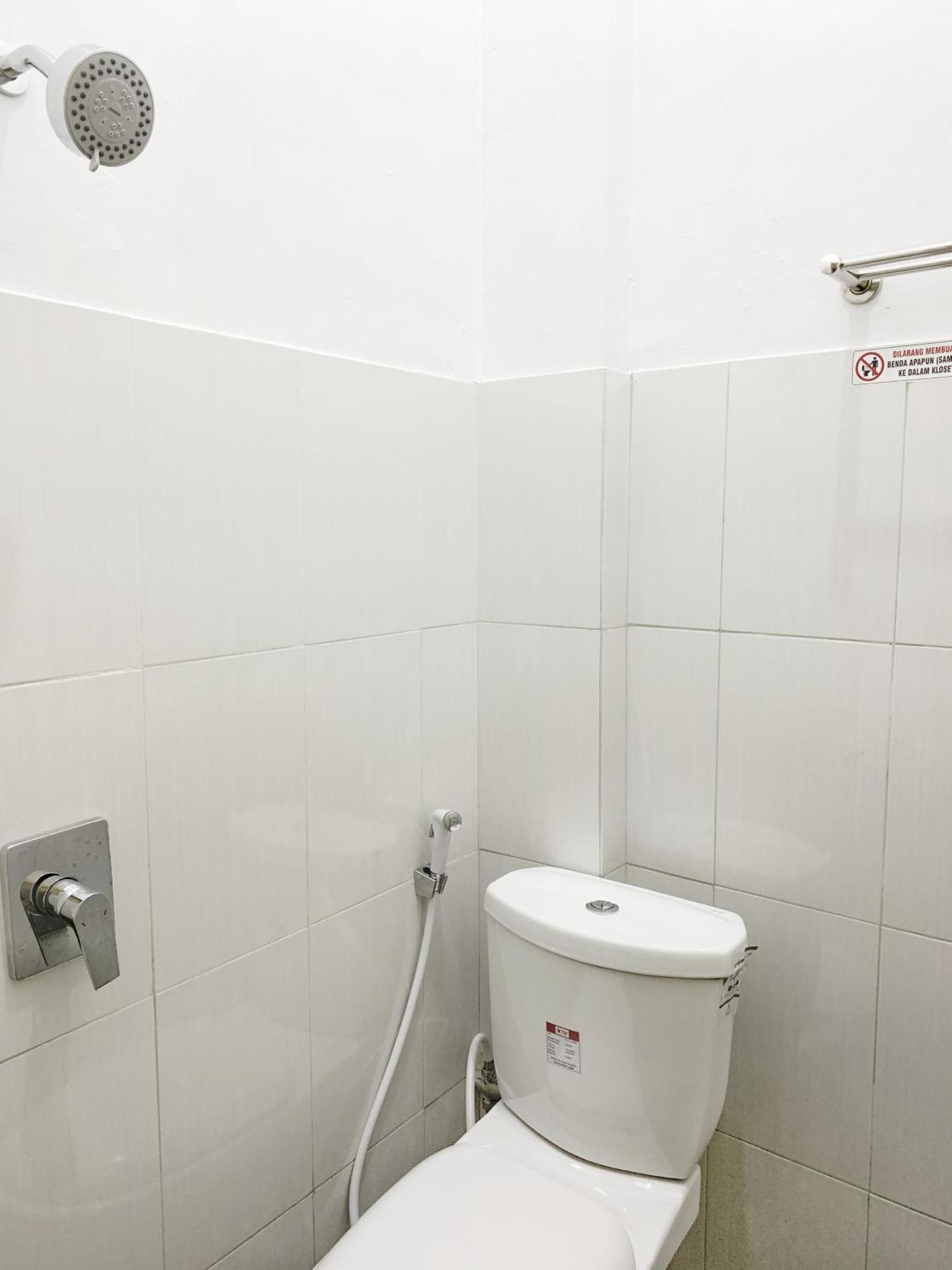 Sawojajar Inn Ngadipuro Exteriér fotografie