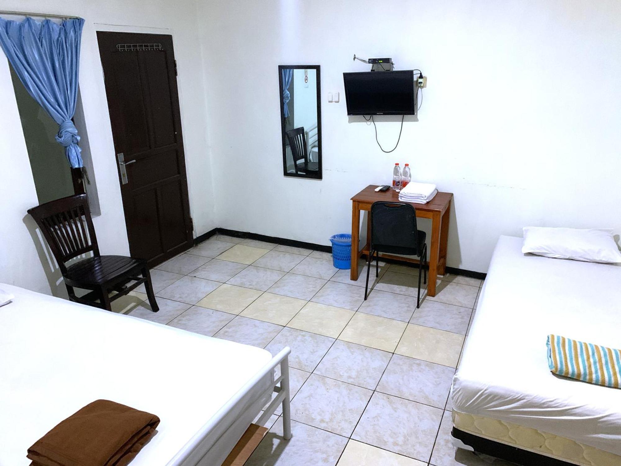Sawojajar Inn Ngadipuro Exteriér fotografie